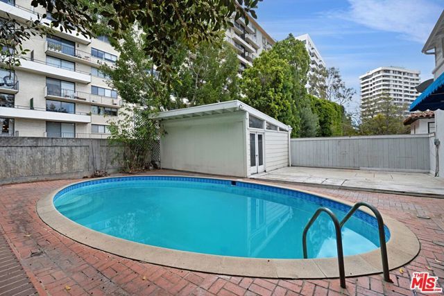 10546 Lindbrook Avenue, Los Angeles, CA 90024