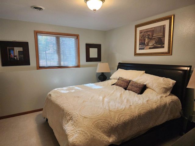 4500 CEDAR VIEW DRIVE, Oshkosh, WI 54901