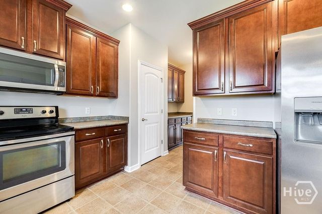 34 Crystal Lake Drive, Pooler, GA 31322