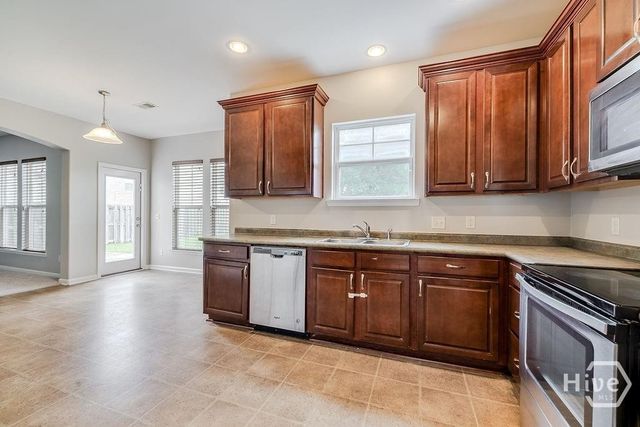 34 Crystal Lake Drive, Pooler, GA 31322