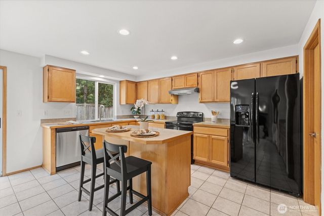 12828 175th Court SE, Renton, WA 98058