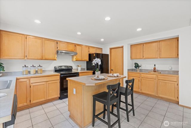 12828 175th Court SE, Renton, WA 98058