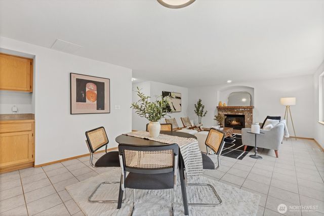 12828 175th Court SE, Renton, WA 98058