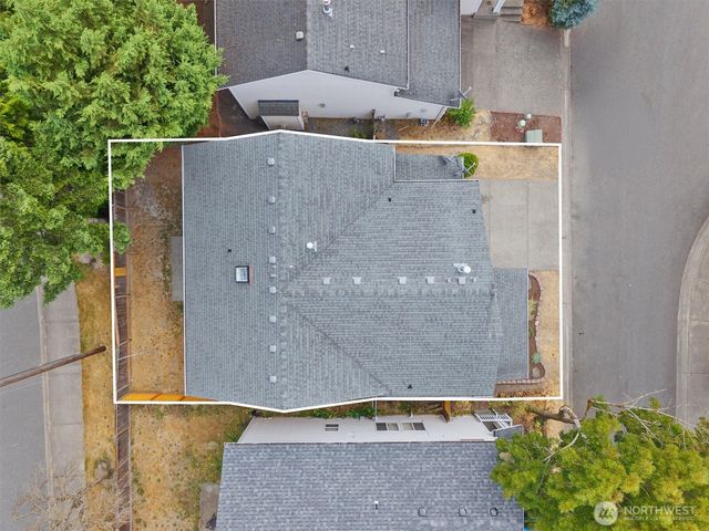 12828 175th Court SE, Renton, WA 98058
