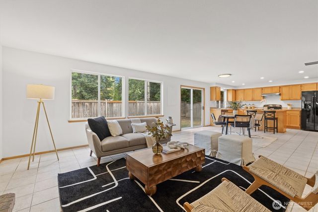 12828 175th Court SE, Renton, WA 98058