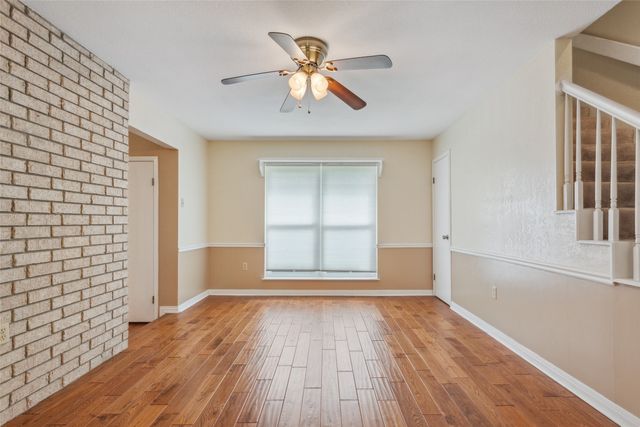 103 Spring Oak Street, Lacy Lakeview, TX 76705