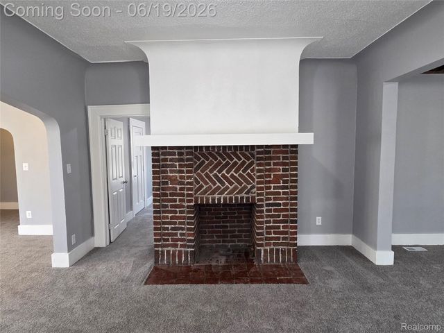 1998 E Grand Boulevard, Detroit, MI 48211