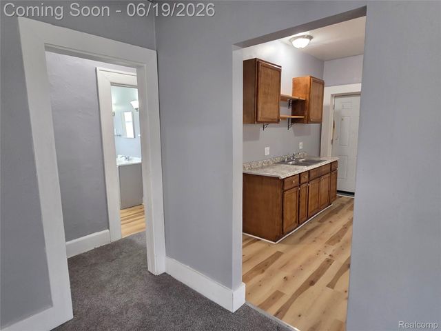 1998 E Grand Boulevard, Detroit, MI 48211