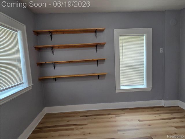 1998 E Grand Boulevard, Detroit, MI 48211