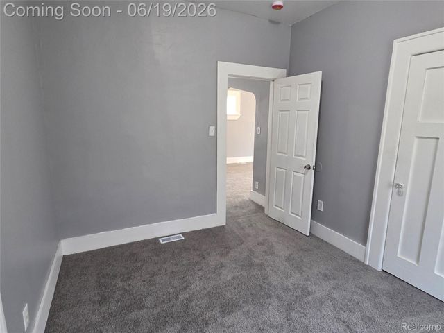 1998 E Grand Boulevard, Detroit, MI 48211