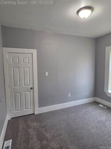 1998 E Grand Boulevard, Detroit, MI 48211