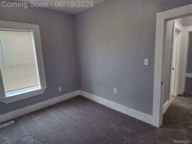 1998 E Grand Boulevard, Detroit, MI 48211