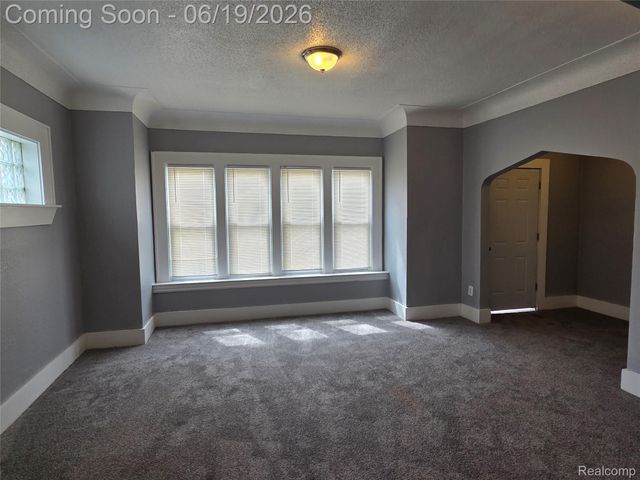 1998 E Grand Boulevard, Detroit, MI 48211