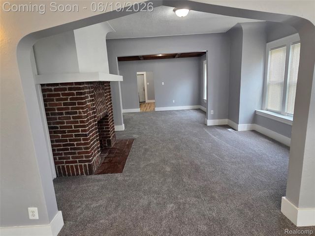 1998 E Grand Boulevard, Detroit, MI 48211