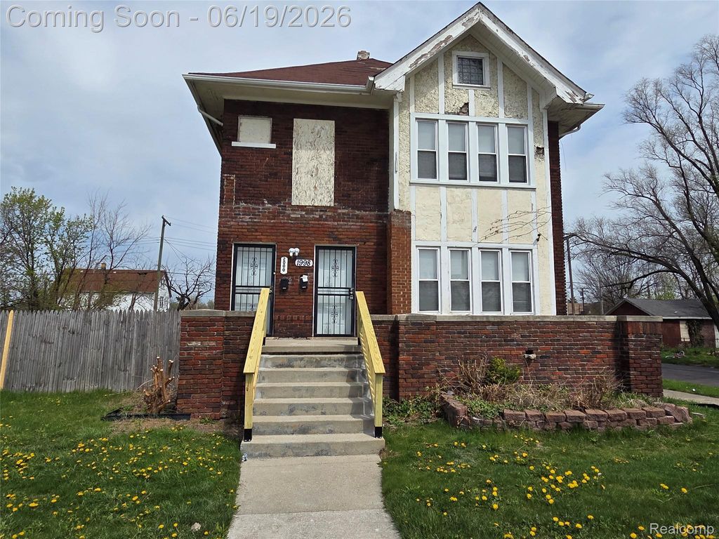 1998 E Grand Boulevard, Detroit, MI 48211