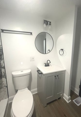 9001 S Cicero Avenue 121, Oak Lawn, IL 60453