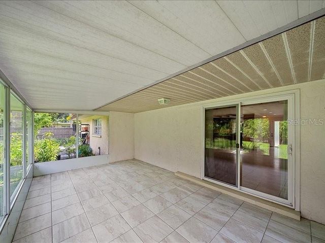 2499 HILLVIEW STREET, Sarasota, FL 34239