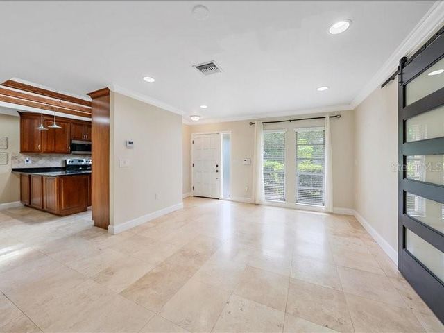 2499 HILLVIEW STREET, Sarasota, FL 34239