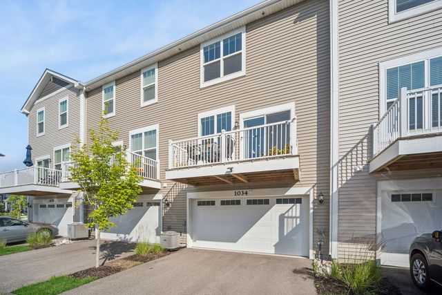 1034 Atterberg Road 1034, South Elgin, IL 60177