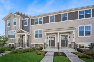 1034 Atterberg Road 1034, South Elgin, IL 60177