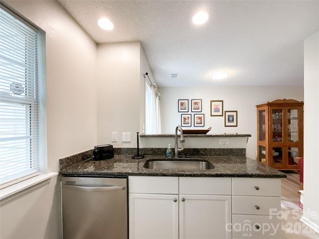 7841 Petrea Lane 3303, Charlotte, NC 28227