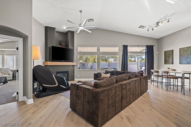 6717 Hawthorne Creek Court, Las Vegas, NV 89131