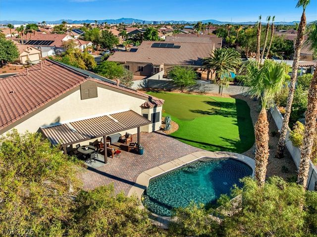 6717 Hawthorne Creek Court, Las Vegas, NV 89131