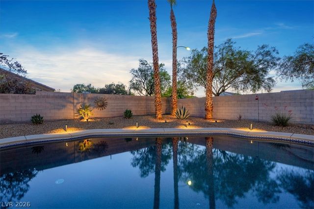 6717 Hawthorne Creek Court, Las Vegas, NV 89131