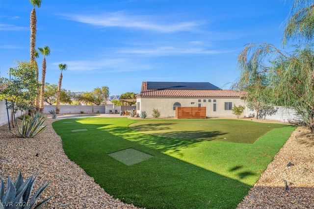 6717 Hawthorne Creek Court, Las Vegas, NV 89131