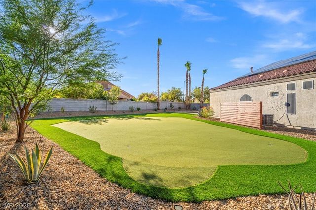 6717 Hawthorne Creek Court, Las Vegas, NV 89131