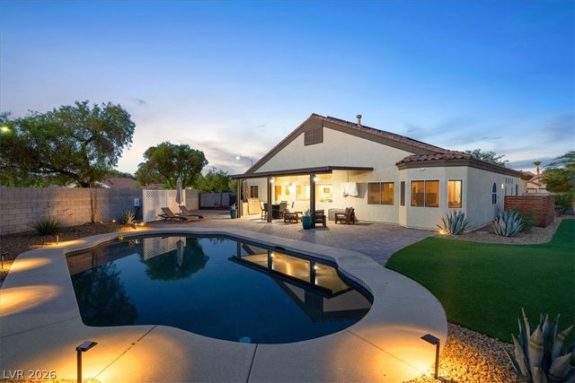 6717 Hawthorne Creek Court, Las Vegas, NV 89131
