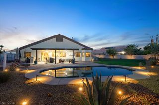 6717 Hawthorne Creek Court, Las Vegas, NV 89131