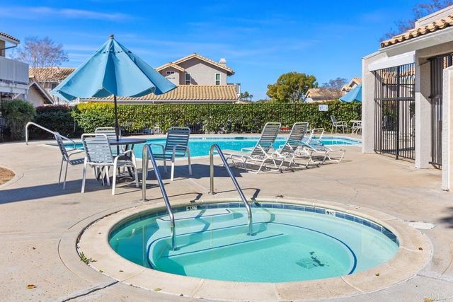 1330 Palomar Place 7, Vista, CA 92084