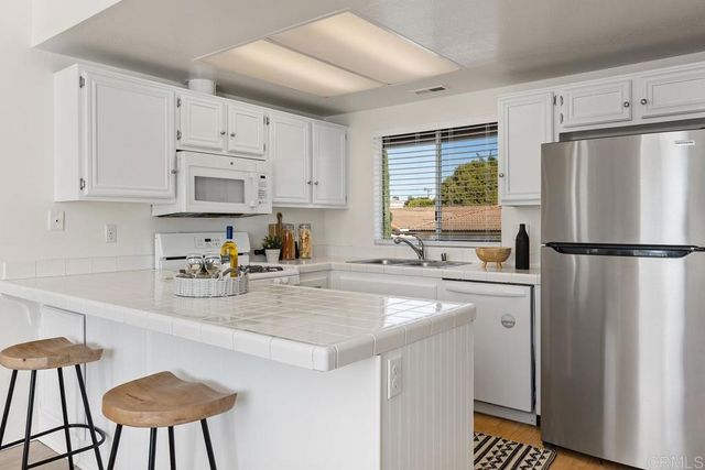 1330 Palomar Place 7, Vista, CA 92084