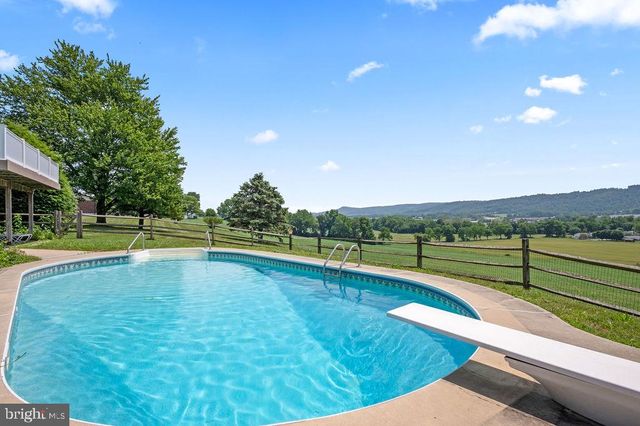 350 BIG SPRING RD, Robesonia, PA 19551