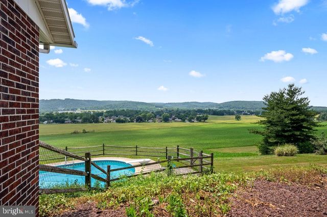 350 BIG SPRING RD, Robesonia, PA 19551