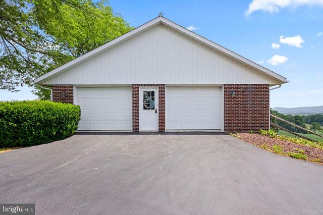 350 BIG SPRING RD, Robesonia, PA 19551
