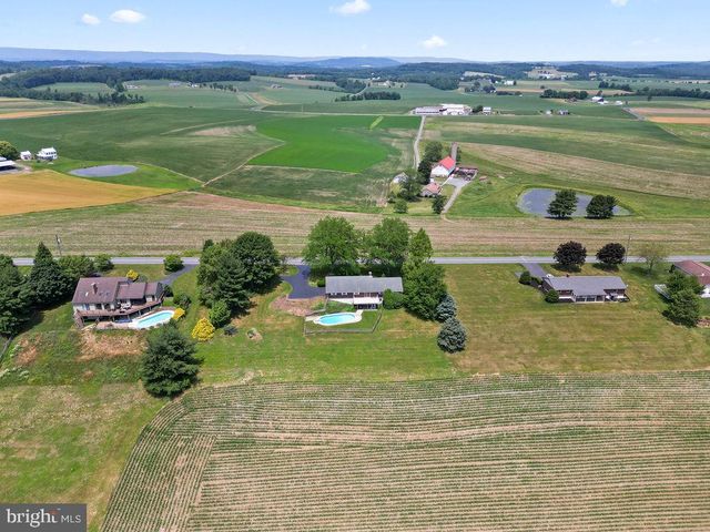 350 BIG SPRING RD, Robesonia, PA 19551