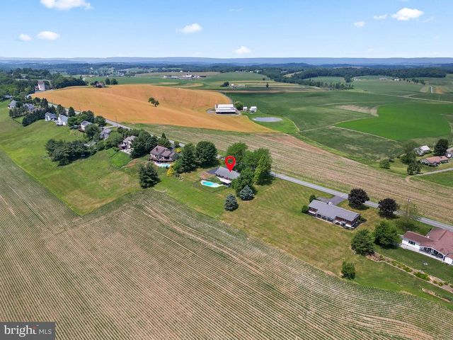 350 BIG SPRING RD, Robesonia, PA 19551