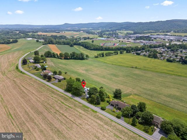 350 BIG SPRING RD, Robesonia, PA 19551