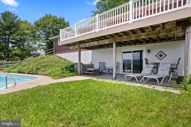 350 BIG SPRING RD, Robesonia, PA 19551