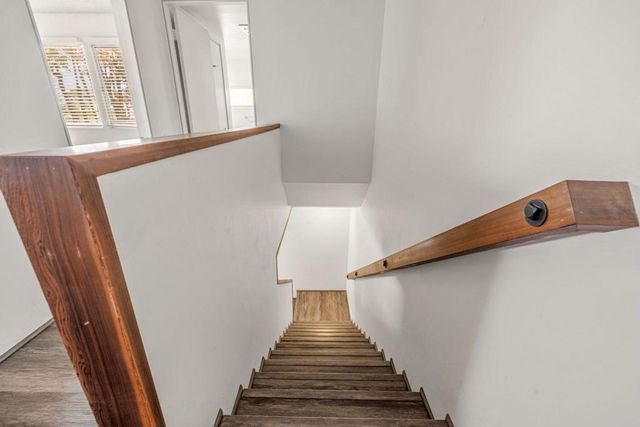 2504 N Whitewater Club Drive C, Palm Springs, CA 92262