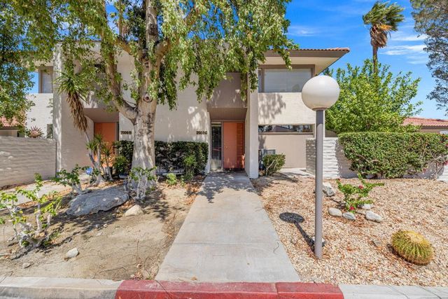 2504 N Whitewater Club Drive C, Palm Springs, CA 92262