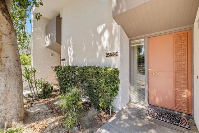 2504 N Whitewater Club Drive C, Palm Springs, CA 92262