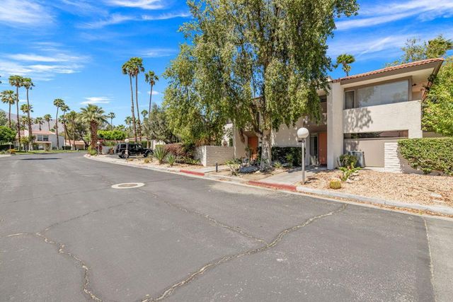 2504 N Whitewater Club Drive C, Palm Springs, CA 92262