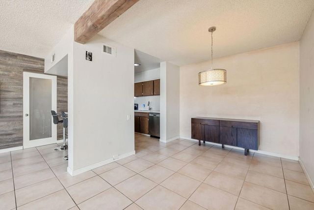 2504 N Whitewater Club Drive C, Palm Springs, CA 92262