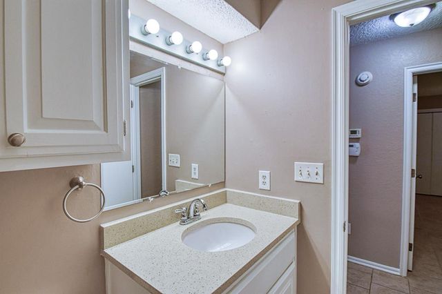 1716 Wilderness Drive, Norman, OK 73071