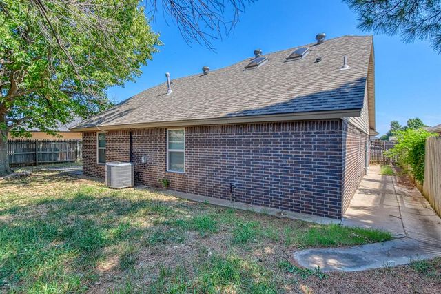 1716 Wilderness Drive, Norman, OK 73071