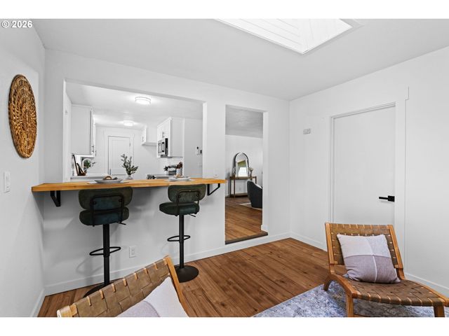 2583 STRATFORD St, Eugene, OR 97404