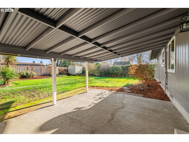 2583 STRATFORD St, Eugene, OR 97404